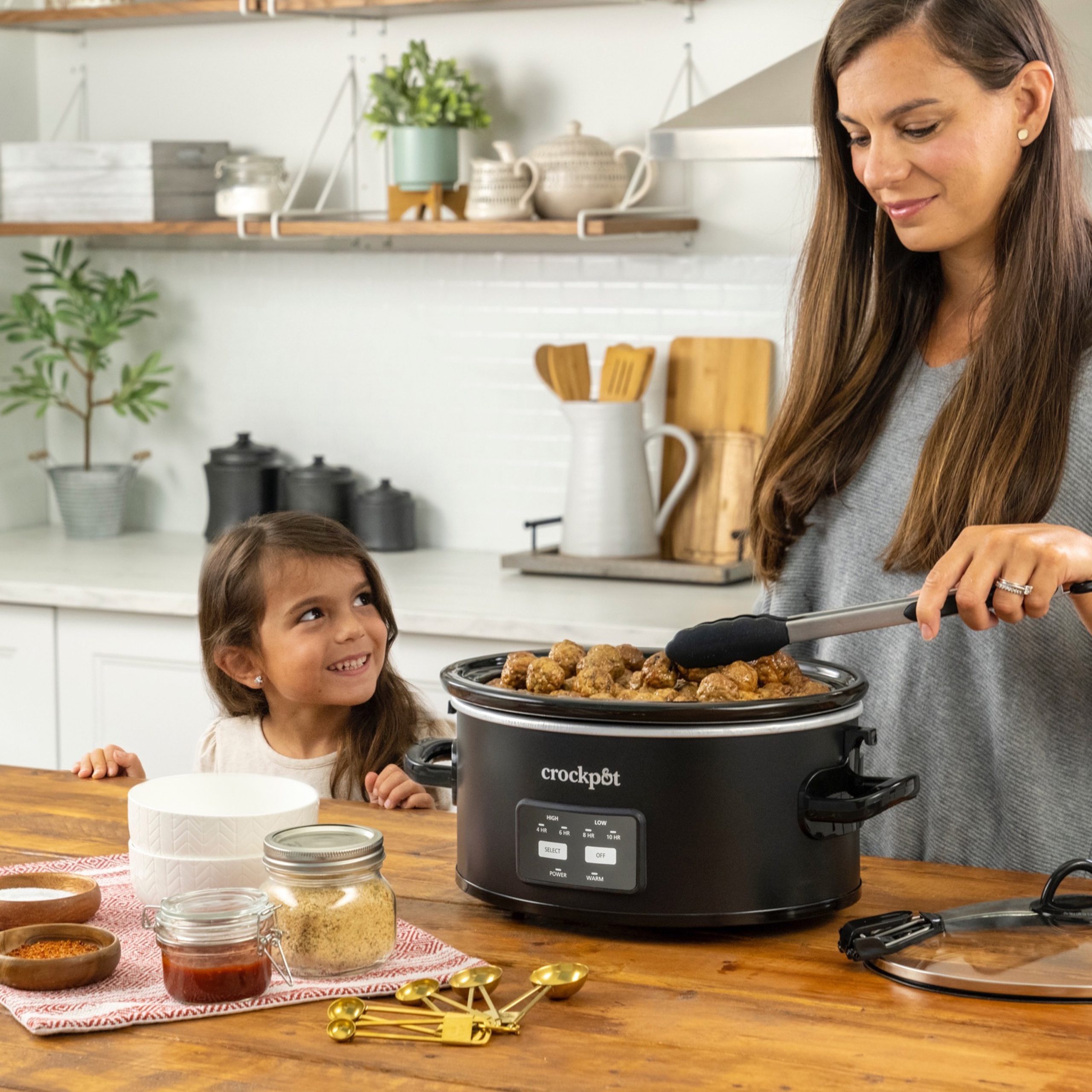 Crock-Pot® One-Touch Control 6-Quart Cook & Carry Slow Cooker, Matte Black - Image 3